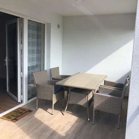 Bau Bab Appartement Kruševo